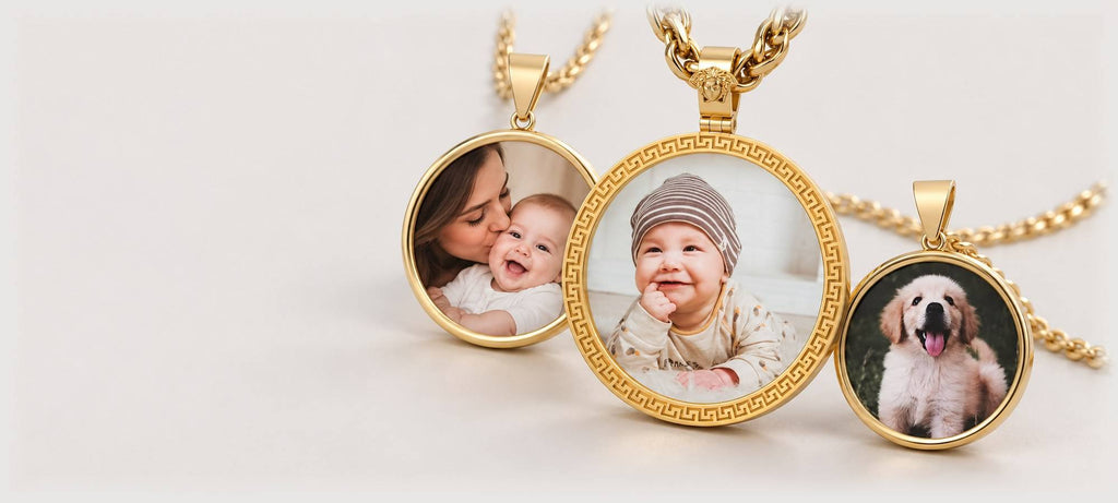 alt="Personalized Heart-Shaped Picture Pendant in Sterling Silver"