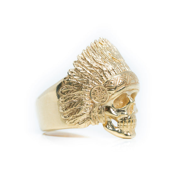 Native Skull Men's Ring - 14k Gold| GOLDZENN(Side view details of the ring.)