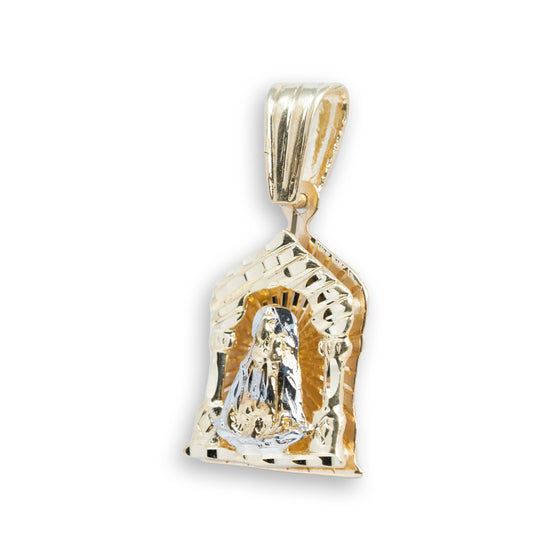 Caridad Del Cobre Pendant - 10k Solid Gold| GOLDZENN| Showing the other side view detail of the pendant