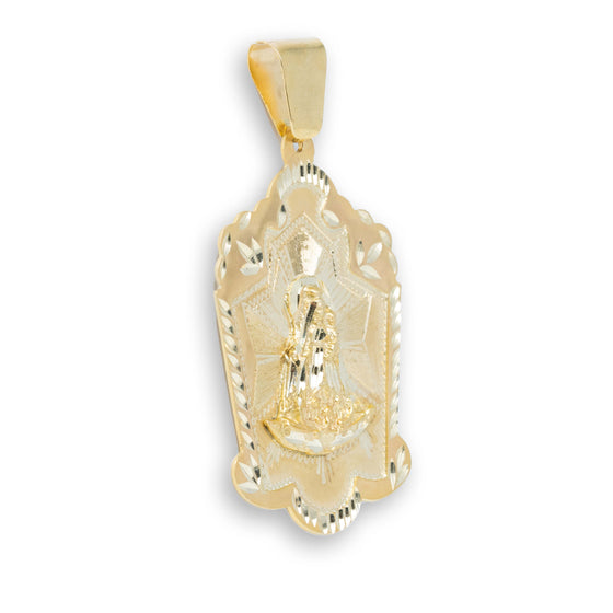 Lady Charity / Caridad del Cobre Ornamental Pendant - 10k Solid Gold- Side view detail of the pendant.