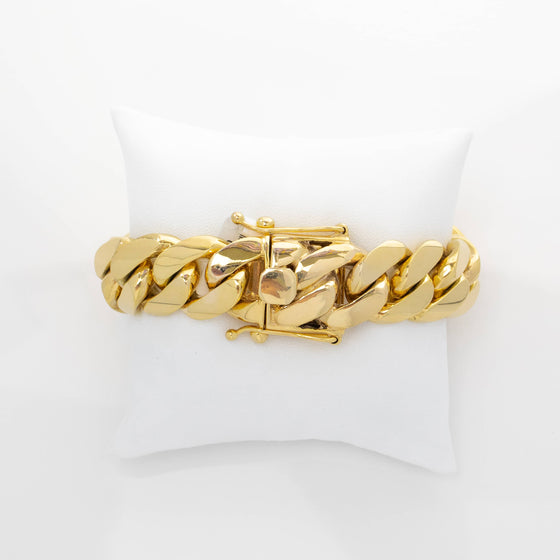 Cuban Link Chain Bracelet- 19mm Solid Gold | GOLDZENN Jewelry- Box lock and link chain detail