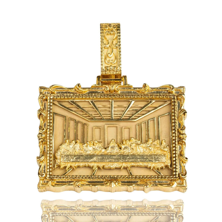 The 14K Gold Last Supper Small Custom Pendant is crafted in 14K gold, featuring a detailed relief of the iconic scene—an elegant, framed design perfect for any jewelry collection.