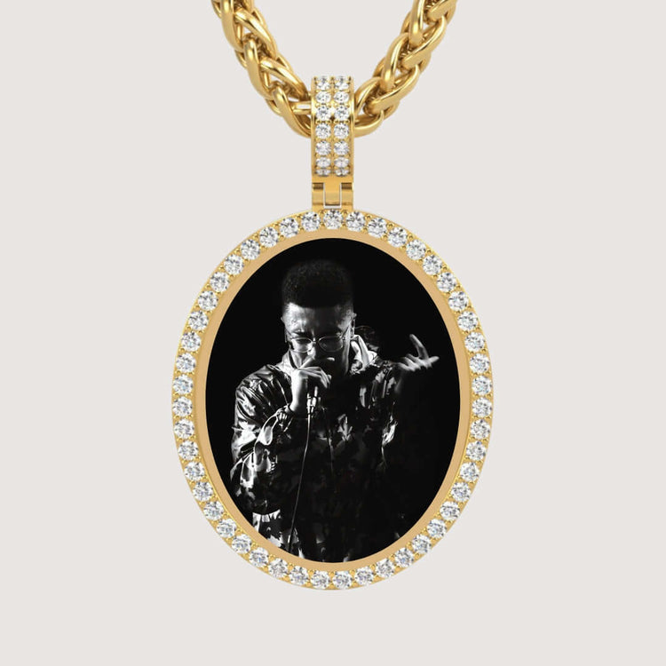 Elegant 14k Gold Oval Picture Pendant with Diamonds featuring a black-and-white image of a male singer performing into a microphone.
