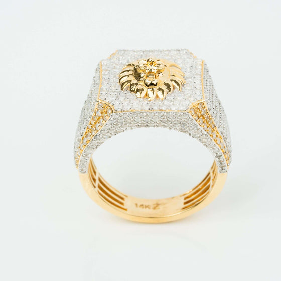 2.43 CTW Cluster Lion Diamond Ring – 14k GoldThis 2.43 CTW Lion Diamond Ring, crafted in 14k two-tone gold, combines luxury and boldness. The ultimate gold ring for men who desire strength and style.