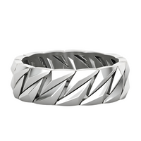 The 14k Gold Men's Geometric Band Ring features a bold, angular pattern of interlocking shapes for a modern look inspired by classic men's styles.