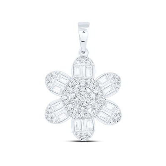 Colgante de flor de diamantes en oro blanco de 14 quilates de 1/2 CTW