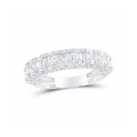 The 10k Gold 1 Ctw Diamond Fashion Band Ring casts a delicate shadow, highlighting its elegant design.