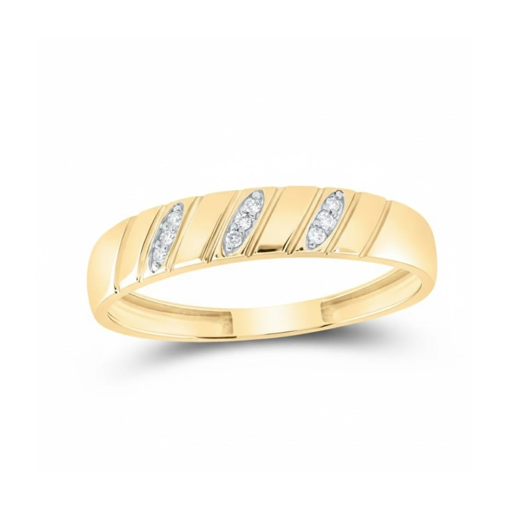 1/4CTW Diamond Heart Necklace Set in 10k Gold