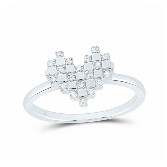 Anillo de corazón con diamantes naturales de 1/8 CTW en oro amarillo de 10 k