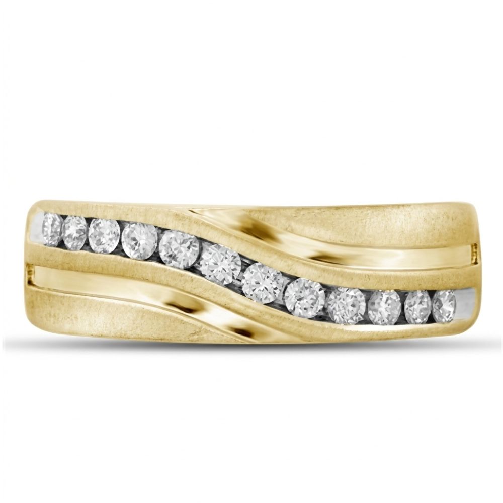 The 10k Gold Diamond Wedding Band Ring 1 Cttw features a wavy design with two rows of round diamonds set in the center, making it an elegant choice for a wedding band.
