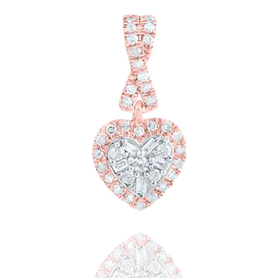 Colgante de corazón de diamantes de 1/5 CTW en oro de 10 quilates