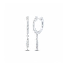  Pendientes de aro con diamantes redondos de 1/6CTW - Oro amarillo de 10K