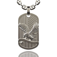 The US Flag & Eagle Tag Pendant – 14K Gold Men Pendant features a raised eagle and engraved flag details, making it a standout piece of patriotic jewelry.