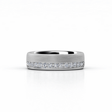  Men's Brushed White Gold Wedding Band with Lab Diamond InlayDiscover modern elegance with the Men's Brushed White Gold Wedding Band. Features a brushed finish and lab diamond inlay for a refined and timeless design.