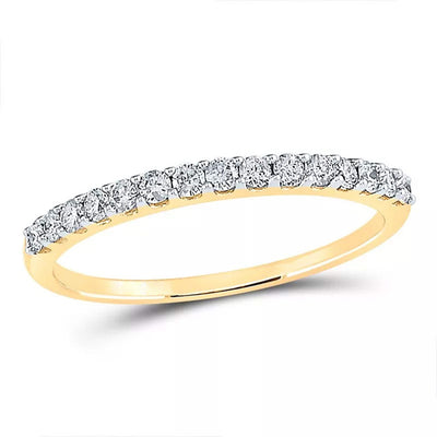 0.26CTW Round Diamond Wedding Band - 14k Gold| GOLDZENN- Ring and diamond detail.