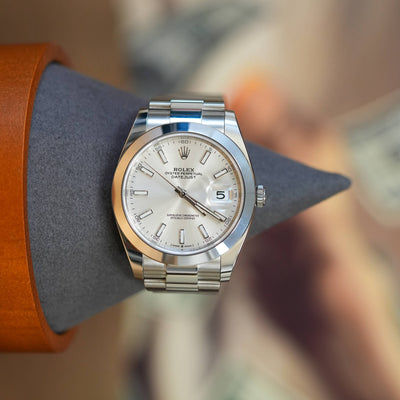 Rolex Datejust 41mm - 126300 - White Dial Oyster Band | GOLDZENN- Showing the watch detail.