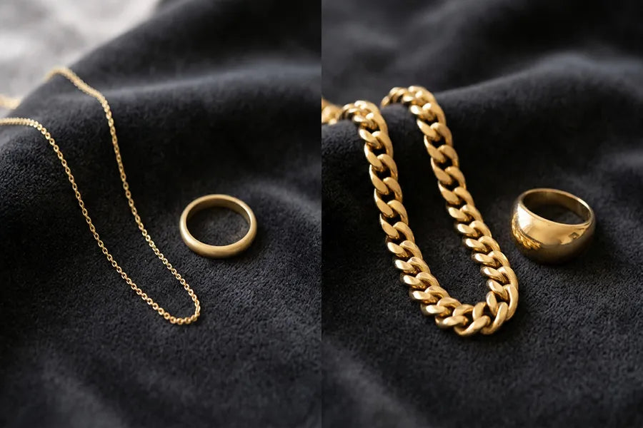 Comparación lado a lado de joyas de vermeil de oro y joyas de oro macizo sobre una superficie de terciopelo oscuro que muestra la diferencia en brillo y profundidad